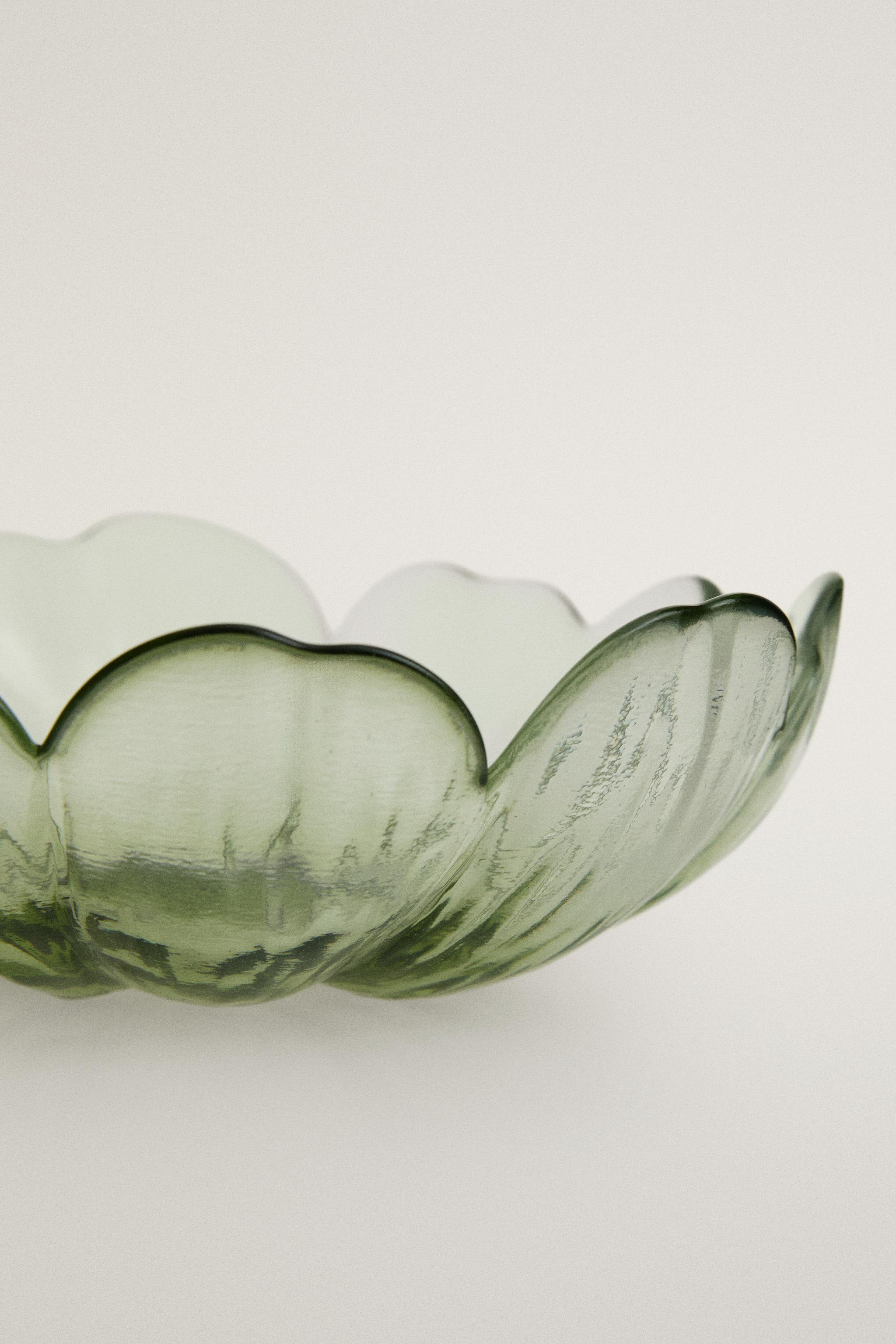 FLORAL GLASS BOWL